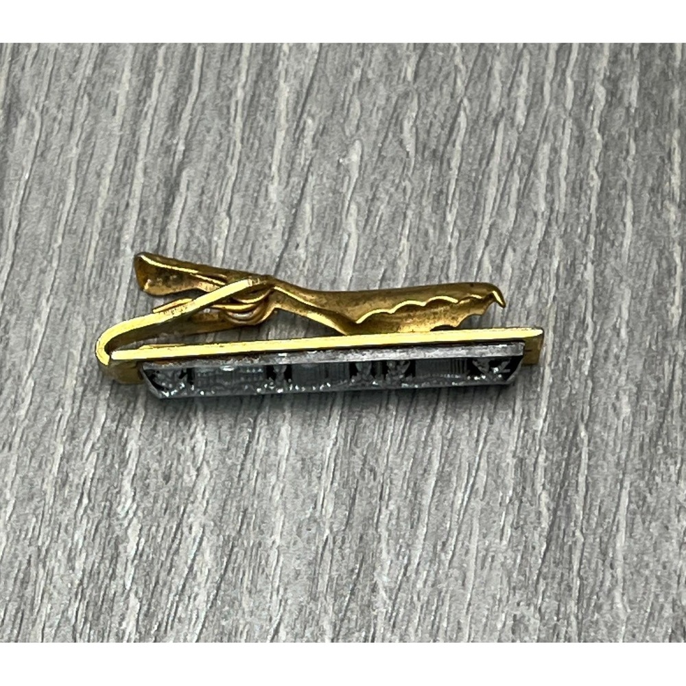 Vtg Gold Tone Tie Clip Washington DC Reverse Carved Glass Mens Jewelry - Picture 4 of 10